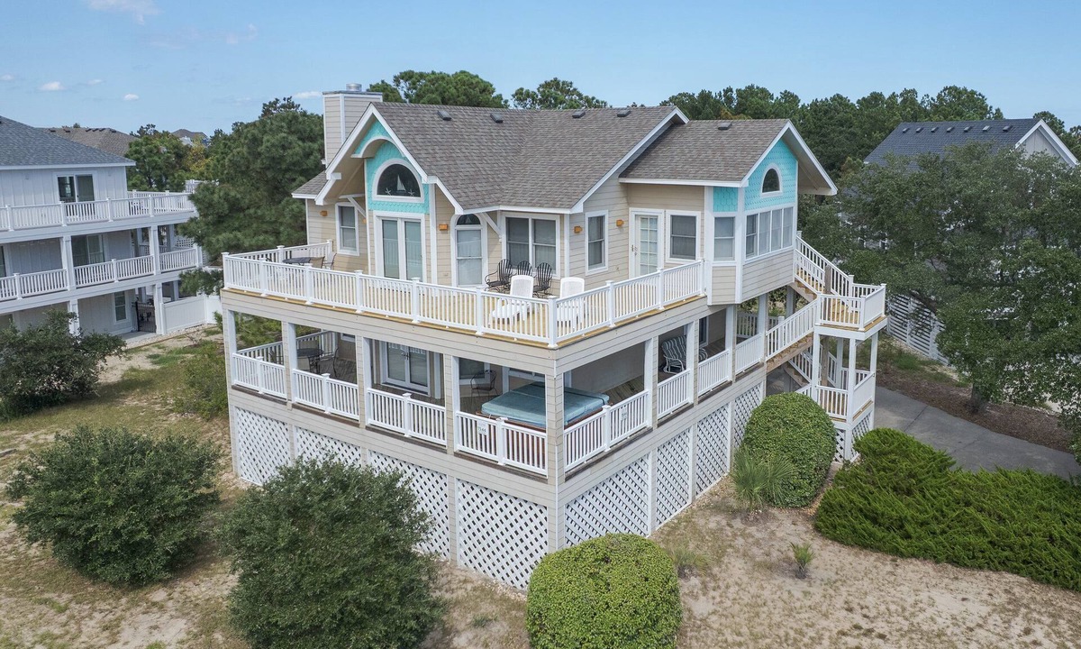 Monteray Shores House | 1544 - Tranquility - Spacious Corolla Home w/Pool, Hot Tub & Foosball