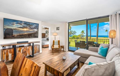 Kihei House | 2 Bed 2 Bath Modern & Elegant Oceanfront Vistas