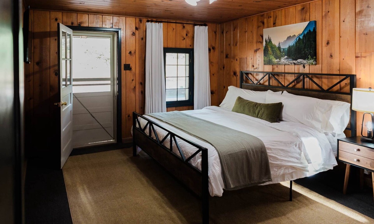 Bayfield House | 2 BR 2 BA San Juan Mountain Cabin