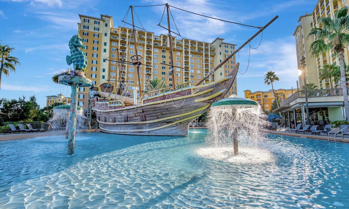 Florida Central Atlantic Coast Apartment | 2BR Fireworks View With Pool Spa 5 Minutes to Disney