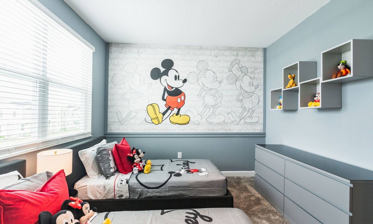 Four Corners House | 700SST: WowHouse! Live the Magic in a Wonderful Themed Villa