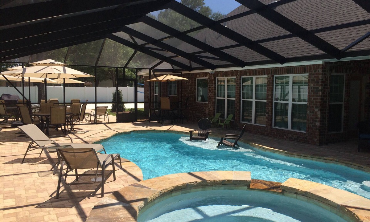 Foley House | AUTUMN SUNSETS ON THE COAST~ Sleeps 20/6Beds/5Baths, Prv Pool & Spa, V-ball/Pet
