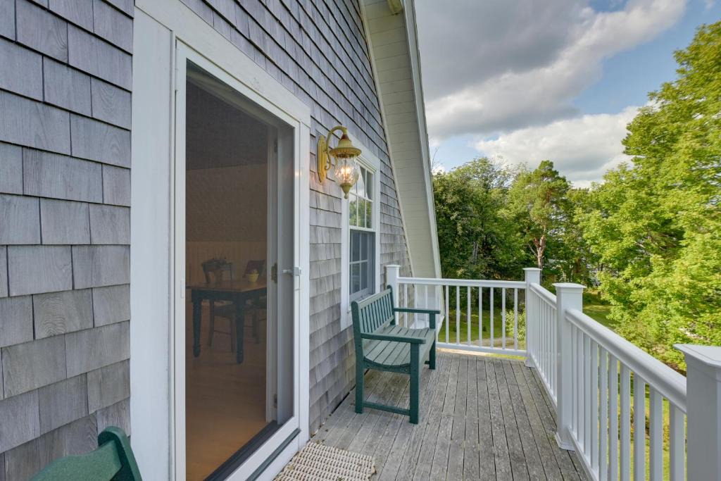 Brooklin Apartment | Beachfront Brooklin Studio with Private Balcony!