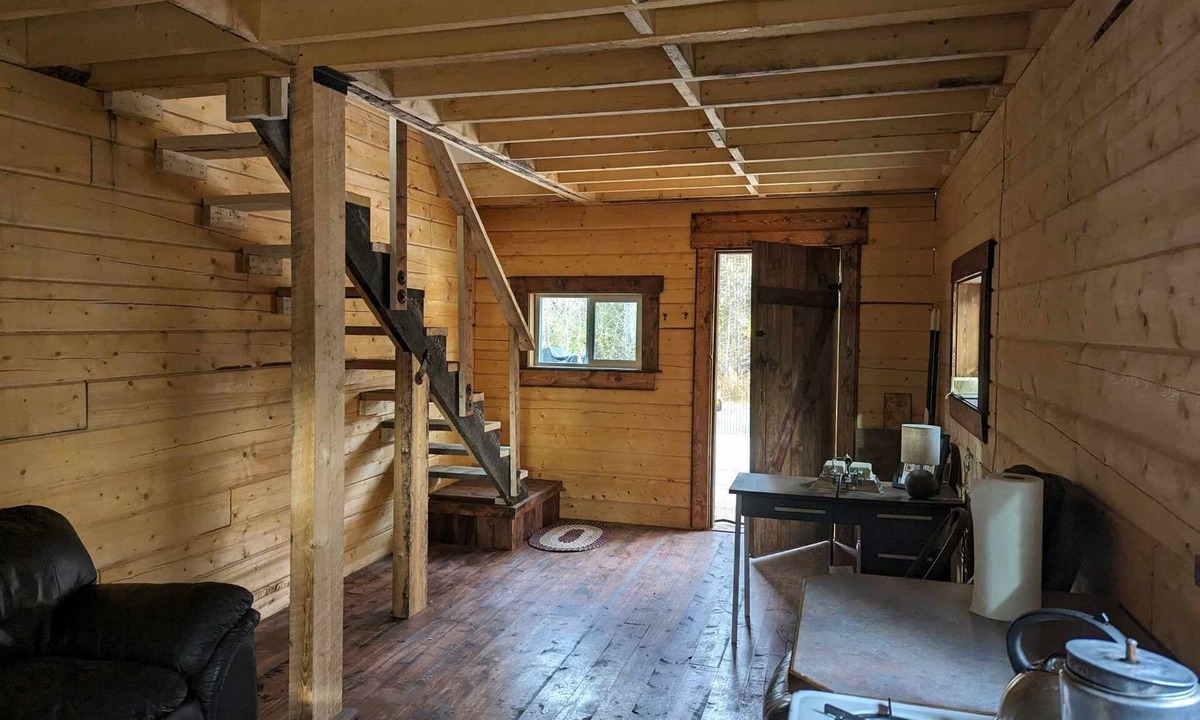 McCarthy Cabin | Blackburn Cabins