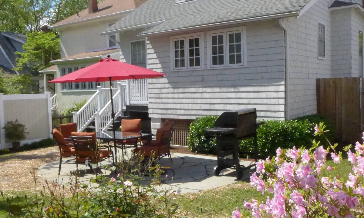Annapolis House | Charming Annapolis Cottage-Steps from Naval Academy & Downtown with parking.