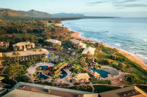 Hanamaulu Apartment | Exclusive Kauai Beachfront Resort with Dining, Bar, Spa, Pool & Waterslide