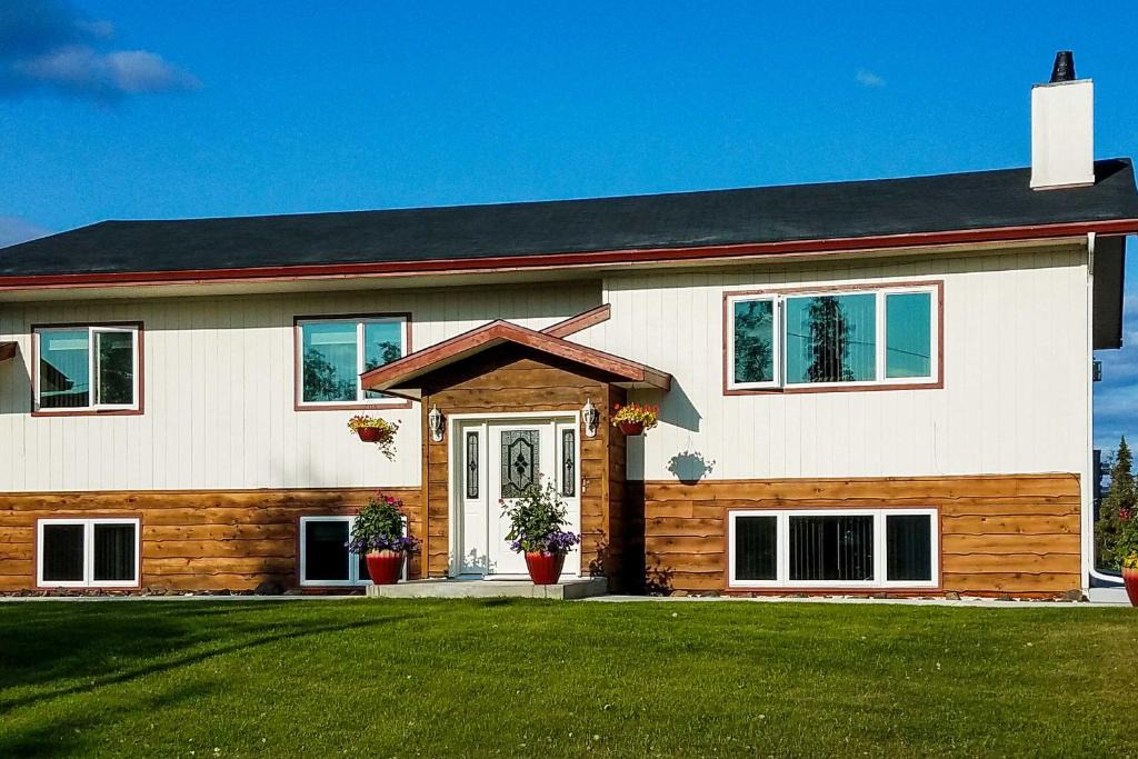College House | Fairbanks Alaskan Abode Only 1 Mi to Alaskaland