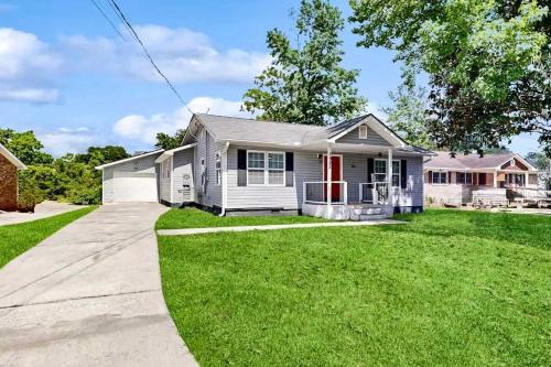 Hanahan House | Hanahan Hideaway