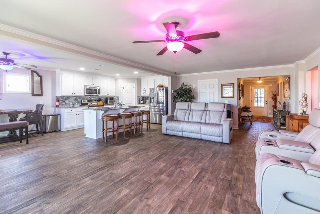 Farmington House | Hideaway Getaway
