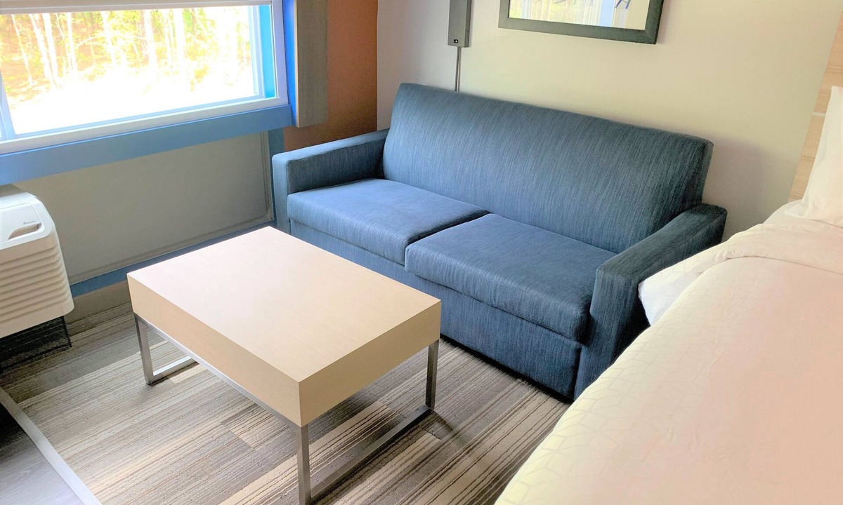 Wilmington Hotel | Holiday Inn Express & Suites Wilmington West - Medical Park by IHG
