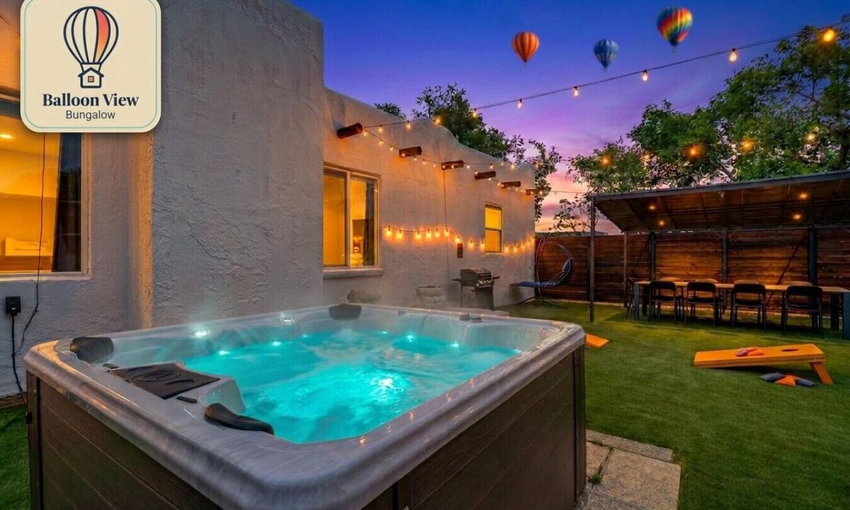 Albuquerque House | Hot Tub, Pool Table, Fire Pit | 4BR Near Old Town