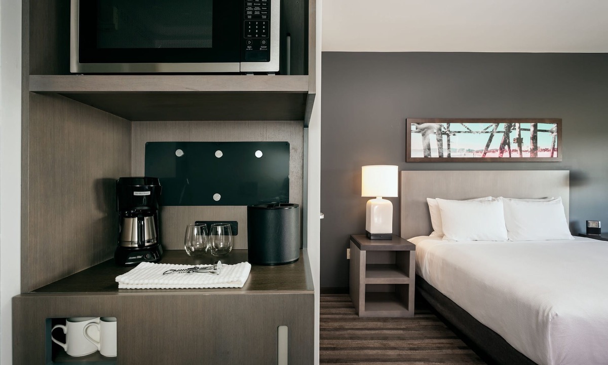 Midtown Anchorage Hotel | Hyatt House Anchorage