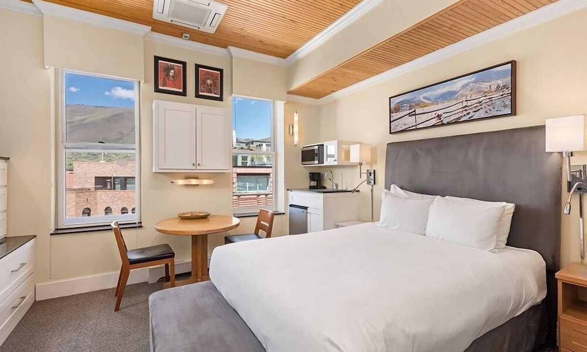 Downtown Hotel | Independence Square 305 | Remodeled, 3rd Floor Hotel Room in Aspen's Best Location