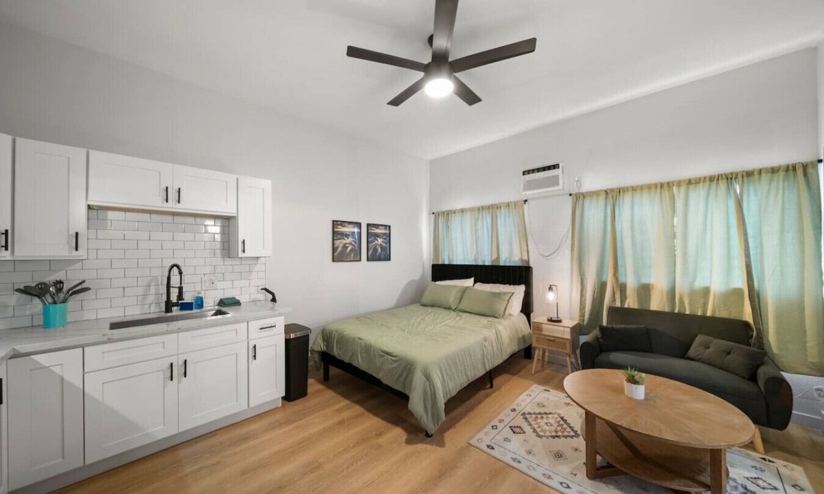 Hilo House | Island Escape Near Falls, Pet-Friendly Space