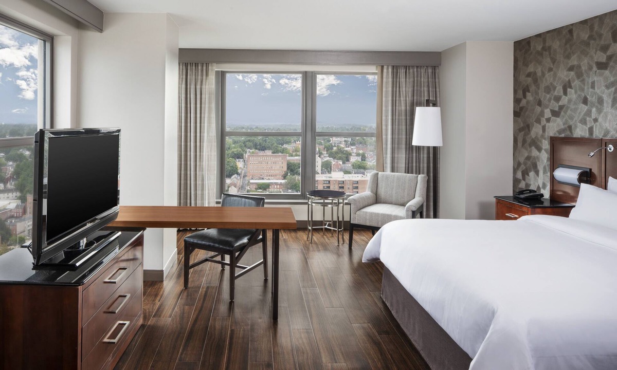 Lancaster Hotel | Lancaster Marriott at Penn Square