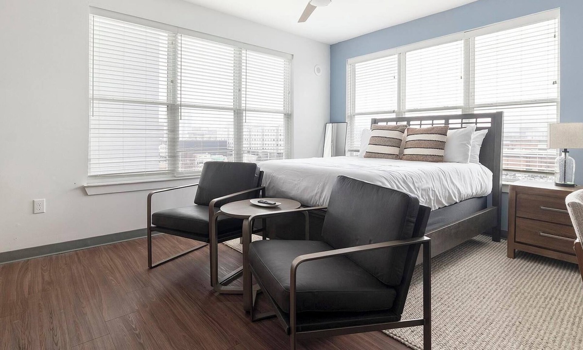 Five Points South Apartment | Landing | Chic Studio, Yoga Studio, Pool