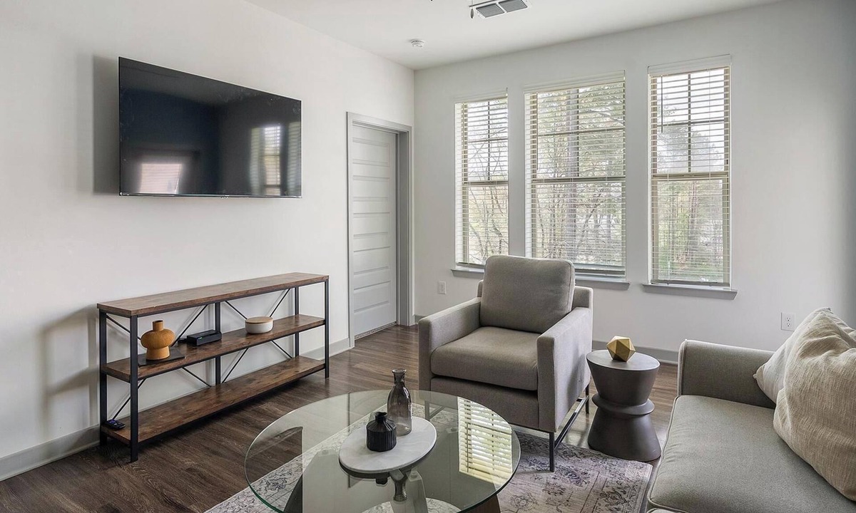 Sand Ridge Apartment | Landing | Modern 2BD, Gym, Pool
