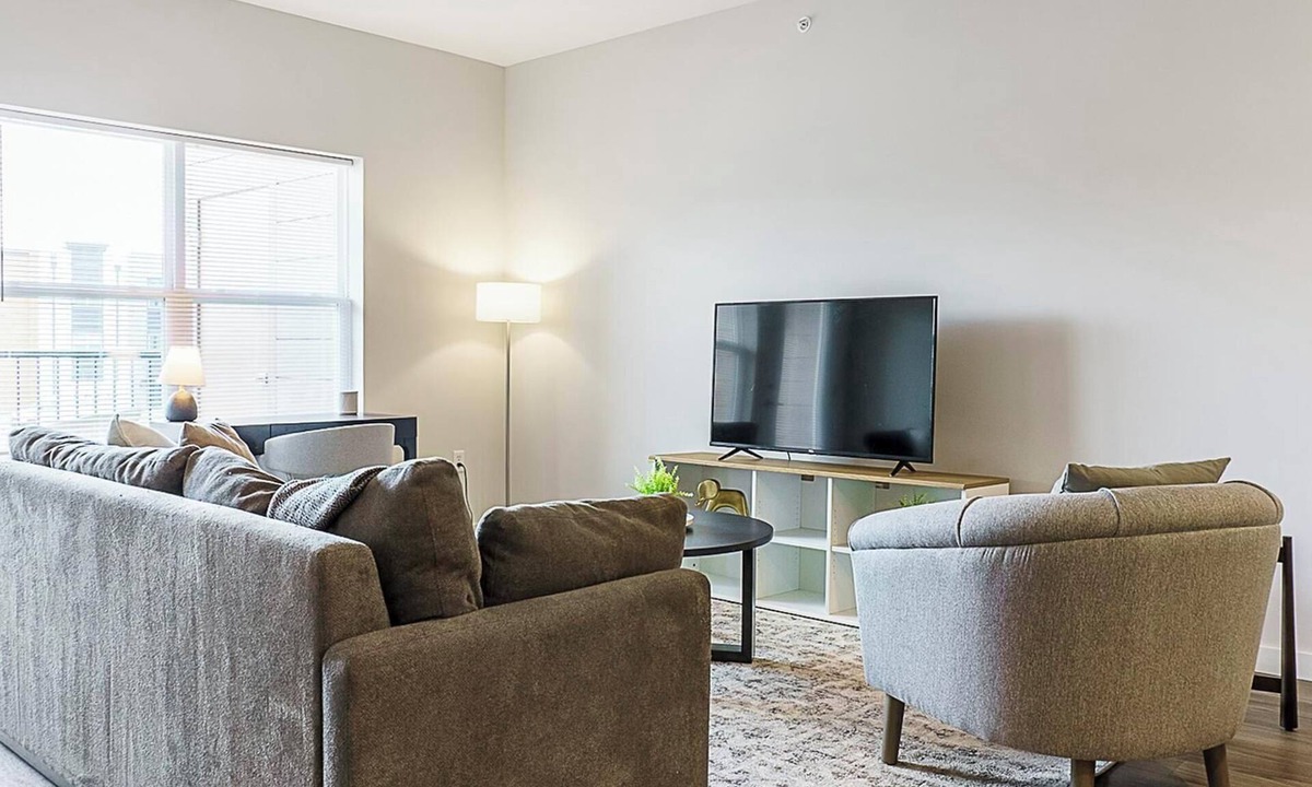 Cartersburg Apartment | Landing | Stunning 1BD, Gym, Pool