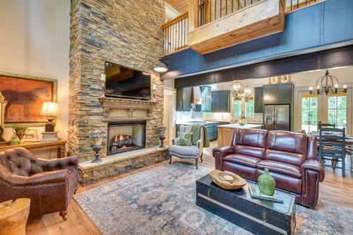 Clarkesville House | Luxurious Clarkesville Cabin w/Decks & Fire Pit