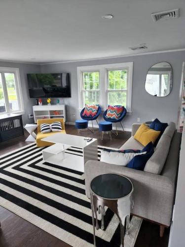 Newport East Apartment | Middletown Modern Apartment w/Private Deck - RIBryan Properties