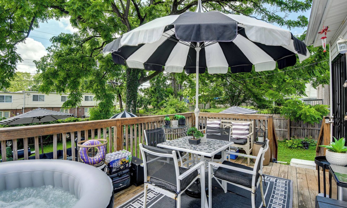Parklane House | Newly Remodeled! Luxe Gem - 3 Mi to Johns Hopkins