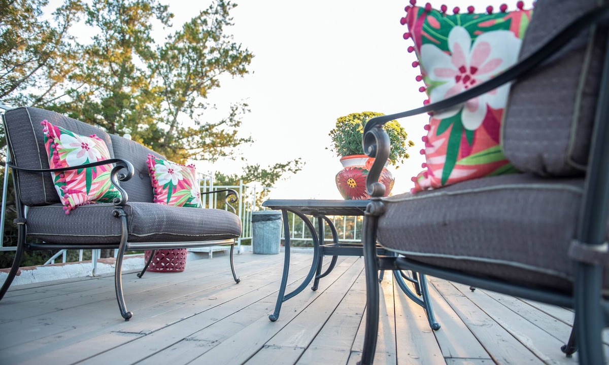 Nob Hill House | Nob Hill Spanish Casa w/Rooftop Deck near UNM & UNM Hospital