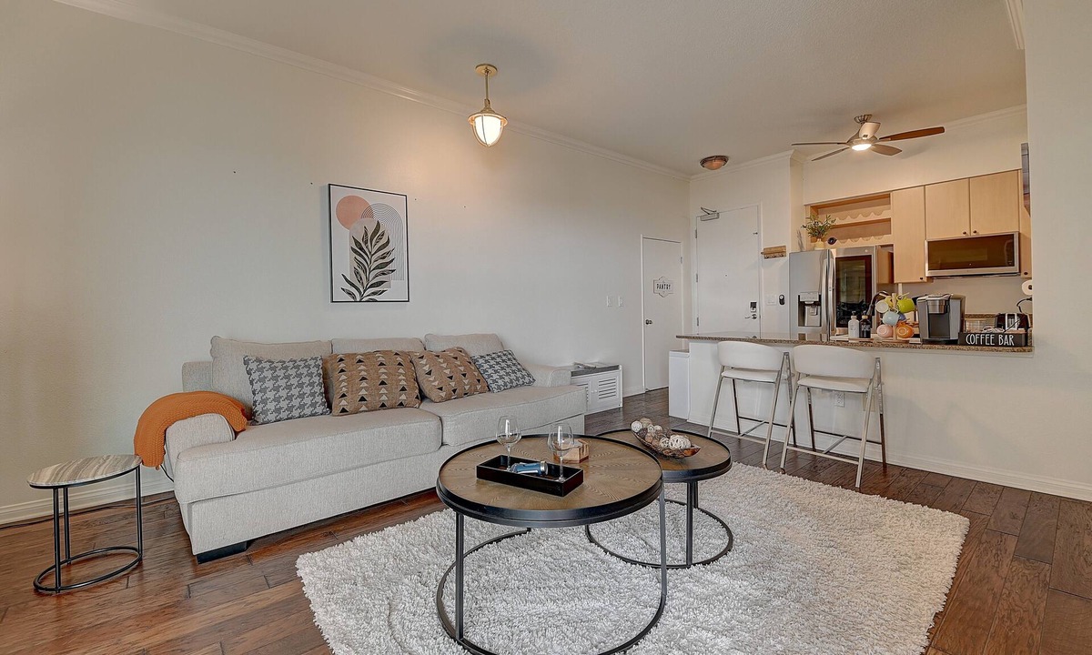 Waterfront Apartment | Ocean View Suite by Convention Ctr & Beach with Free Parking
