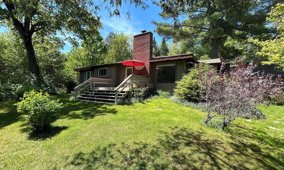Frederic House | Peaceful AuSable River Retreat-Frederic, MI Sleeps 6- No Pets - No Smoking