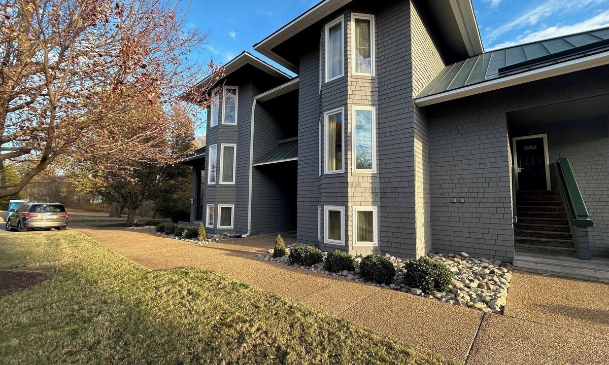 Kingsmill Condo | River Breeze @ Kingsmill - updated 1 bed 1 bath condo - minutes to Busch Gardens