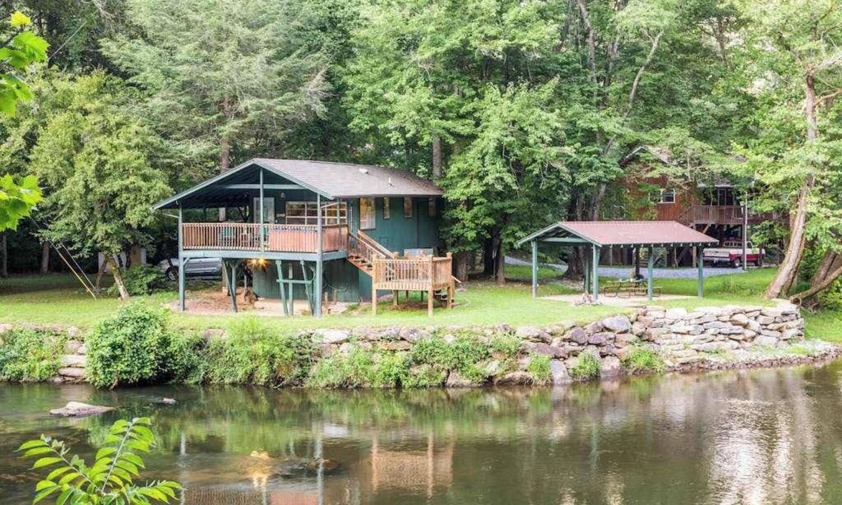 Sylva House | River Romance