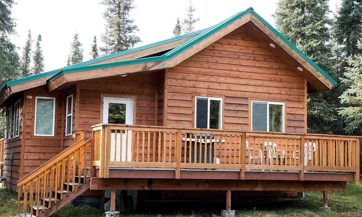 Cooper Landing Cabin | Rustic Log Cabin on the Banks of Kenai Lake, Alaska