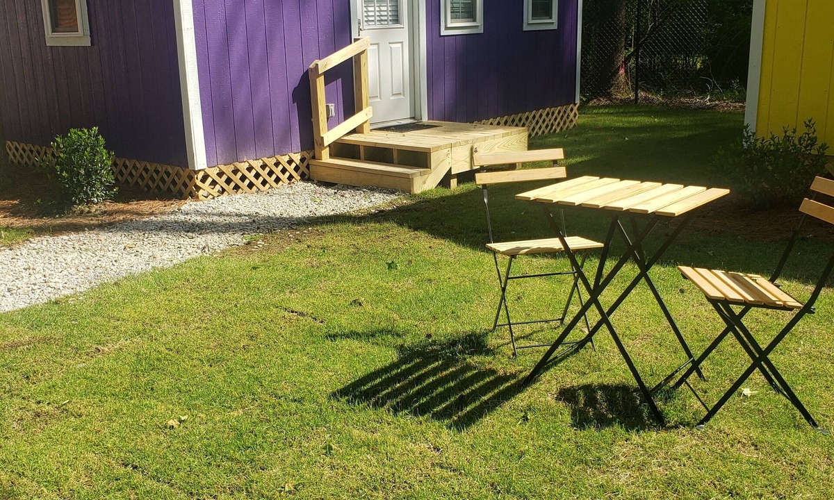Notasulga Cabin | Serenity Tiny Cabin - 9 Miles to AUBURN AL & Jordan Hare Stadium
