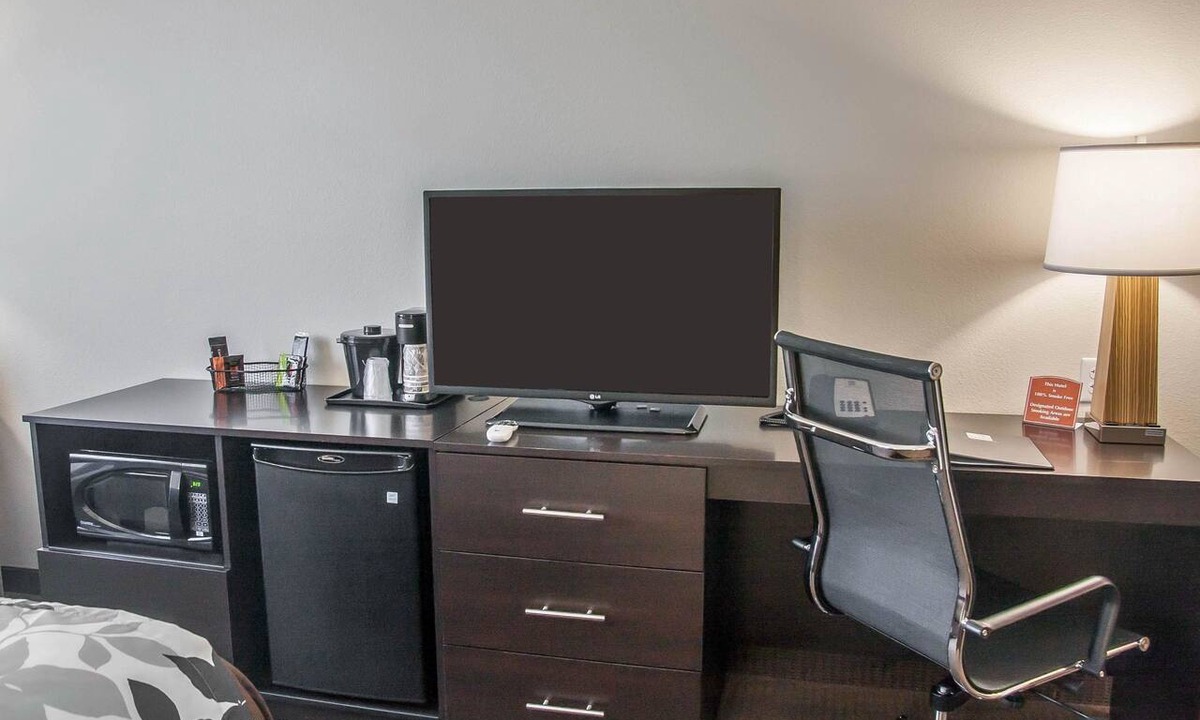 Devils Lake Hotel | Sleep Inn & Suites Devils Lake