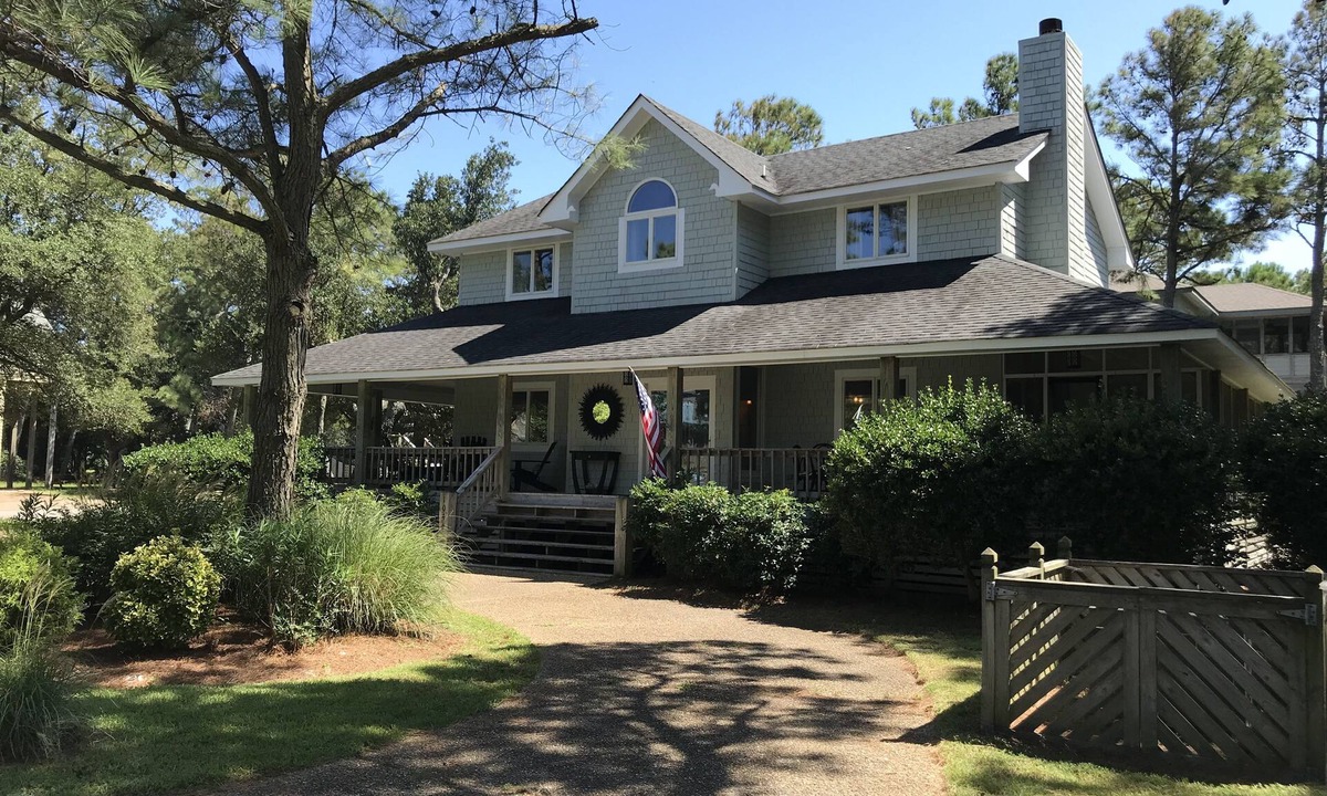 Corolla Light House | Soundside Corolla Light - Professionally Decorated, Wrap-Around Porch, Hot Tub