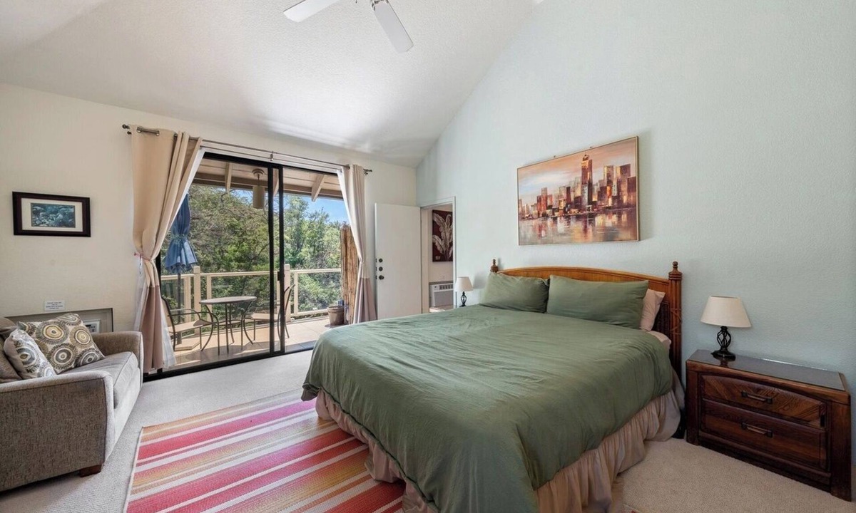 Wailea Condo | Sunny Top Floor Studio 10 Minute Walk from Wailea Beaches