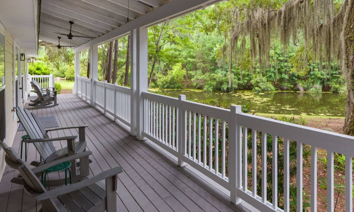 Melrose on the Beach House | The Beach Is Calling! come stay at Finally Fuskie'inn, 2 Bedroom 2 Bath home.