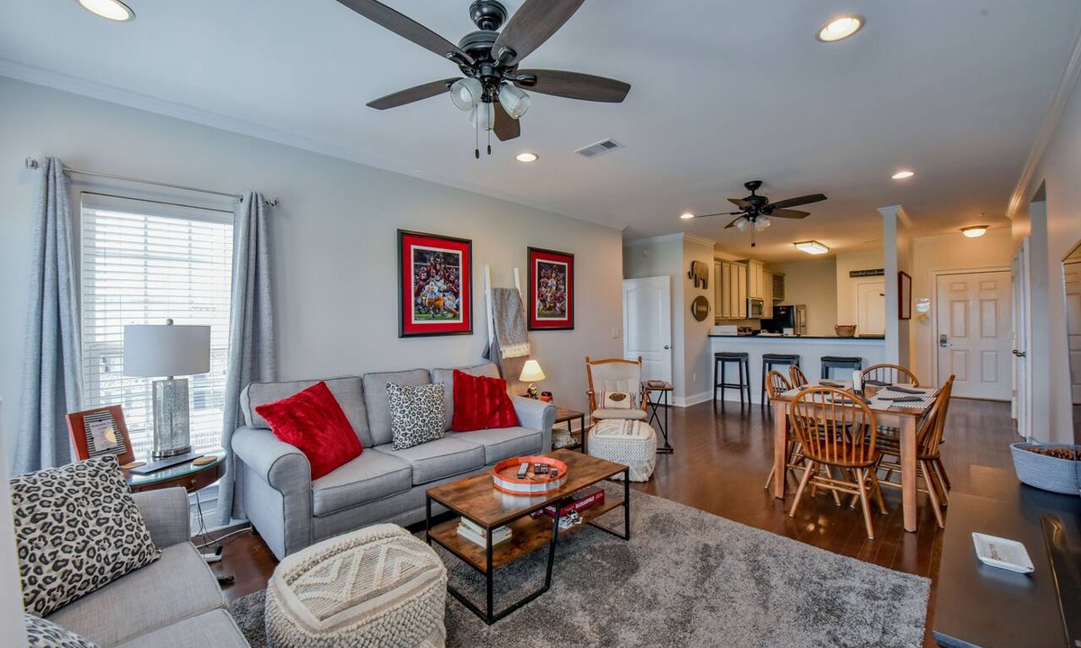 Tuscaloosa Condo | Welcome to Tusk-Away!