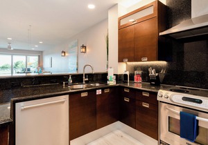 315 Mariners Club - 3 bedroom condo with unobstructed ocean views