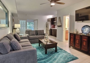 808 Mariners Club - 4 bedroom townhome, 2 seperate living areas