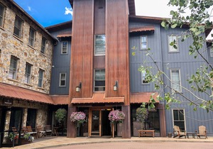 Dog-Friendly Two-Bedroom Private Residence With Luxurious Amenities