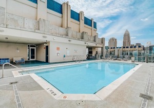 FRONTDESK Skyhouse Apts Uptown Charlotte