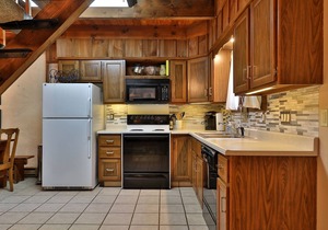 Hemlock Ridge 2B: Charming two floor condo in the heart of Killington. Perfect!