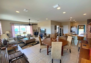 July Discounted! Great views! Pools! Pickleball!