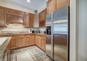 Luxurious 2 BR in River Run Village with Ski in ski out, No Cleaning Fees, Kids Ski Free by RedAwning