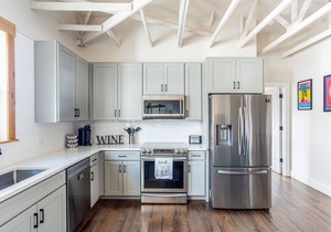 Speakeasy & Pool · 2BR Sleeps 6 · Dog-Friendly