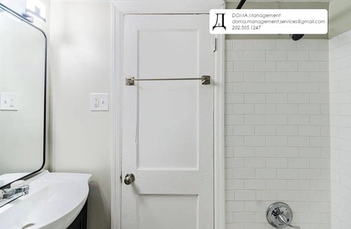 Kingman Park Apartment | 1 BR/1BA Apartment in Northeast DC - Private Unit w/Den & W/D