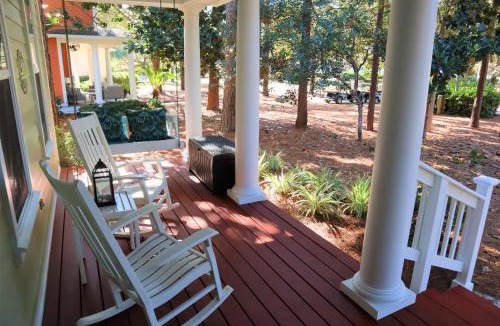 Laurel Grove House | 1380 Laurel Grove