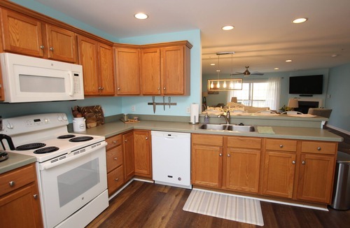 Country Club Estates House | 17 Canal Landing Ct. - Luxury Townhome with access to Private Community Dock and Heated Pool!