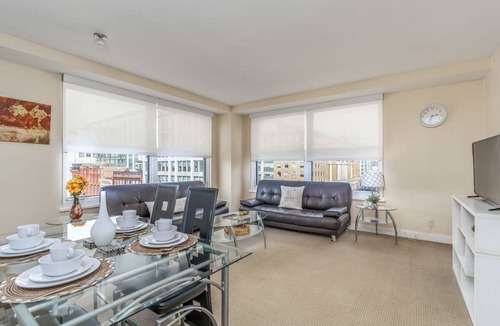 Chinatown Apartment | 2 BR Fully Furnished Apartment at Penn Quarters - Surrounded by Best Restaurants in Town