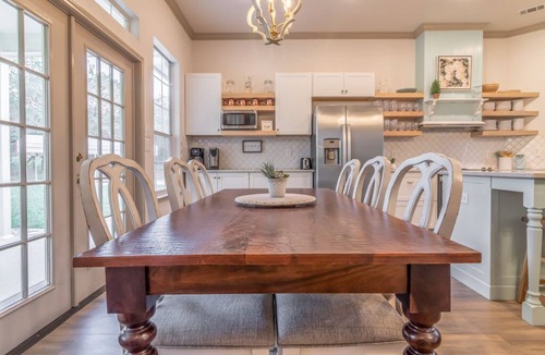Spring Branch House | 3-Acre Hill Country Retreat w/Private Office Cabin & Fenced Yard
